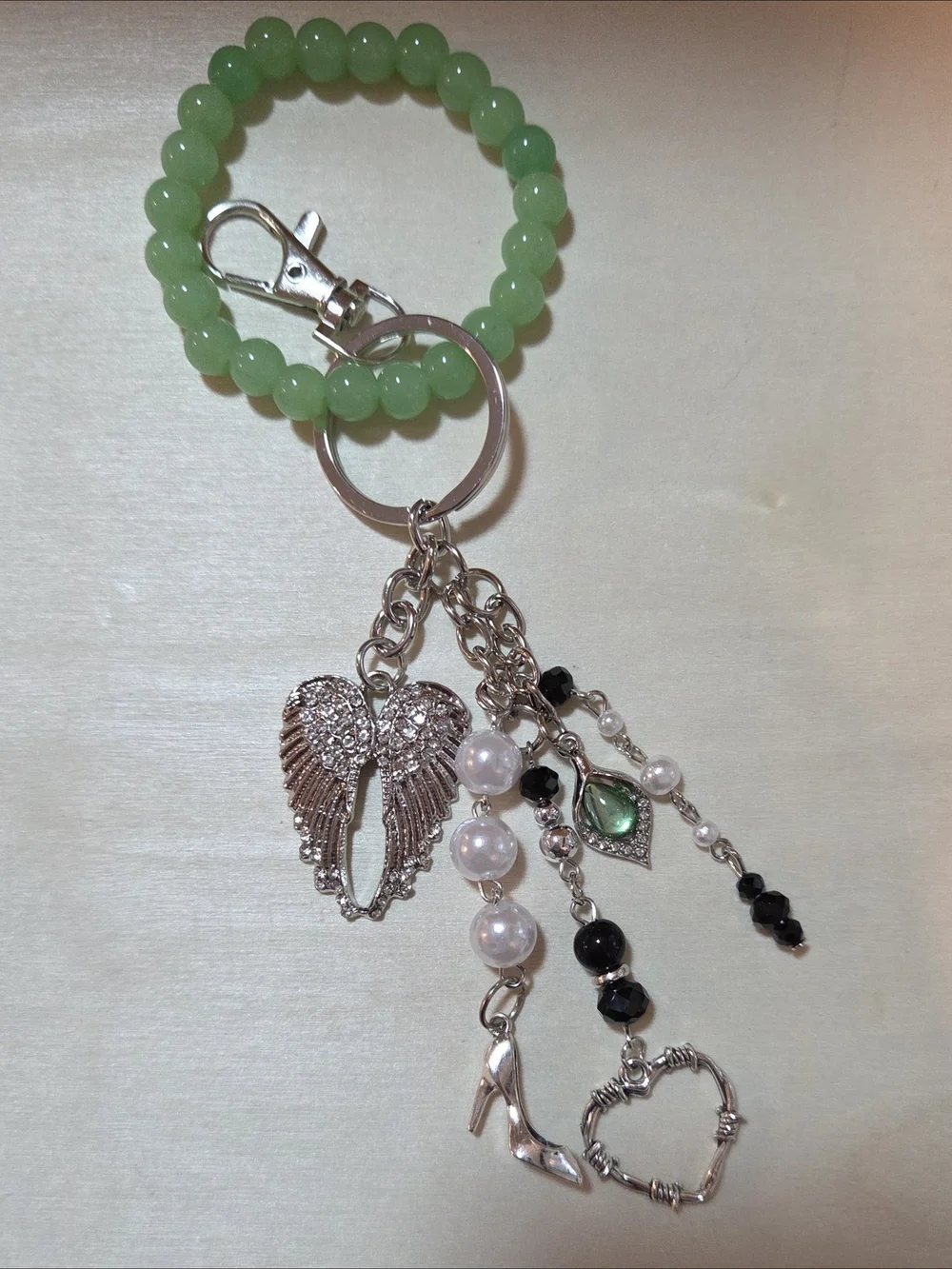 NWT✨ Boutique Luxury Crystal Encrusted Angel Wings & Pearl High Heel Bag Charm